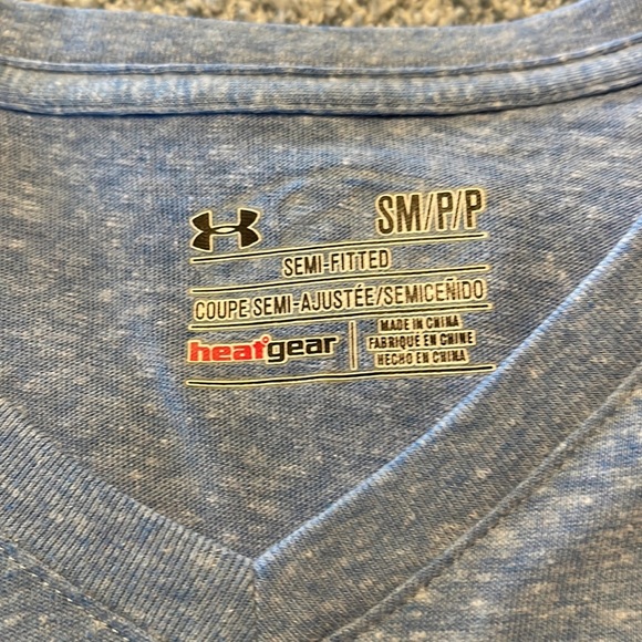 Under armour semi-fitted heat gear blue size small - Picture 3 of 3